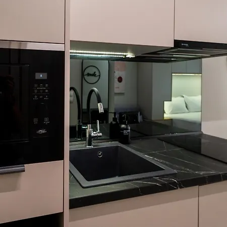 Cozy By Nest Apartment
