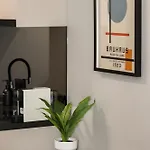 Διαμέρισμα Cozy By Nest *