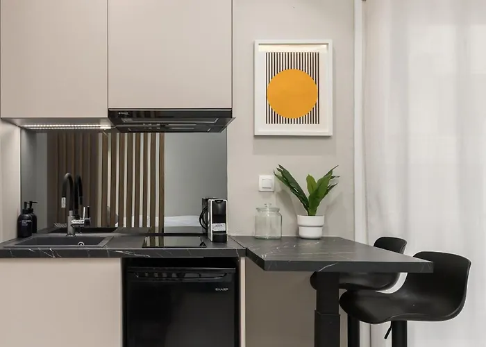 Cozy By Nest 公寓 *